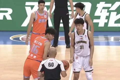 辽篮夏联末战险胜福建 后场双星亮眼收获颇丰